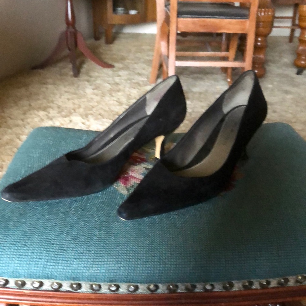 Awesome suede heels worn twice.